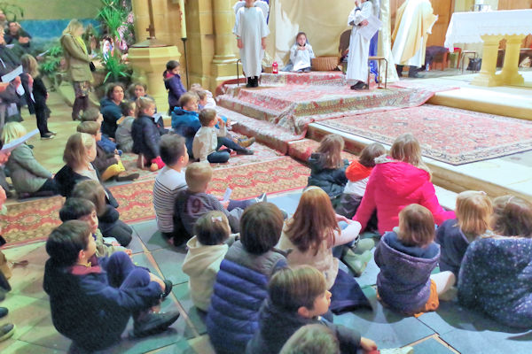 Plus de trente enfants pour cette messe