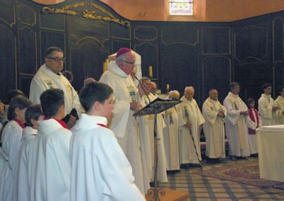 Les officiants pour la messe